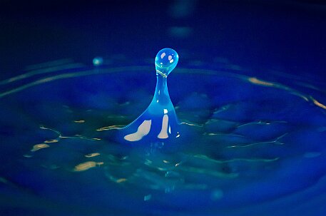 Wassertropfen Blau null