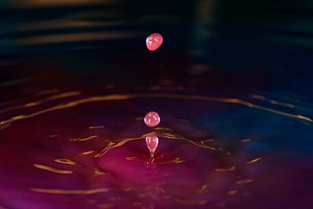 Wassertropfen Blau null