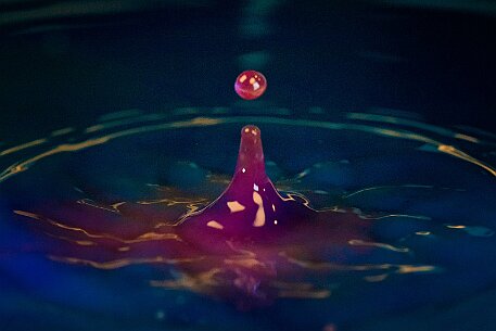 Wassertropfen Blau null