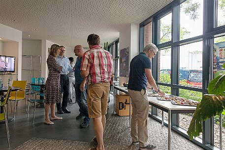 Nora Weinheim | Werksbesichtigung Kautschukboden null