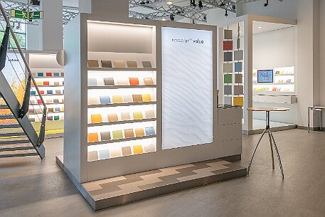 Nora Weinheim | Werksbesichtigung Kautschukboden null