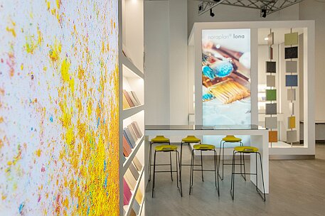 Nora Weinheim | Werksbesichtigung Kautschukboden null