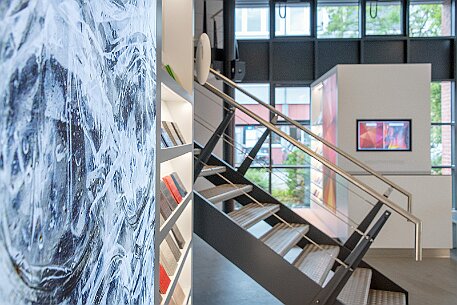 Nora Weinheim | Werksbesichtigung Kautschukboden null