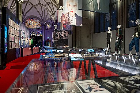 Ursula Rodel Modedesignerin, Landesmuseum Zürich null