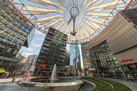 Berlin | Potsdamer Platz - Sony Center null