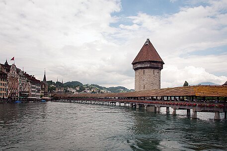 Stadt Luzern | Kappellbrücke mit Wasserturm null