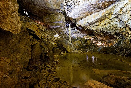Die Grotten von Réclère im Jura null