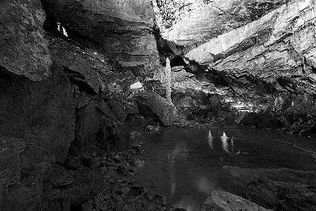 Die Grotten von Réclère im Jura null