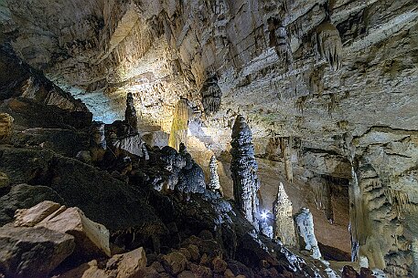 Die Grotten von Réclère im Jura null